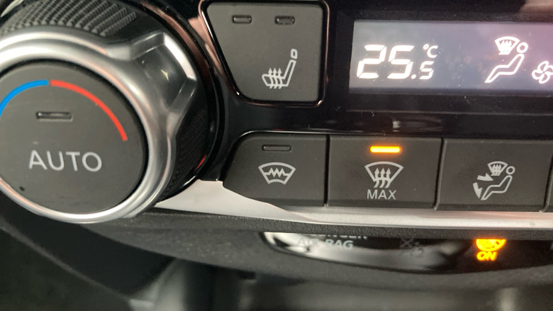 Nissan Juke 1.6 Hybrid Tekna 5dr Auto Hybrid Hatchback